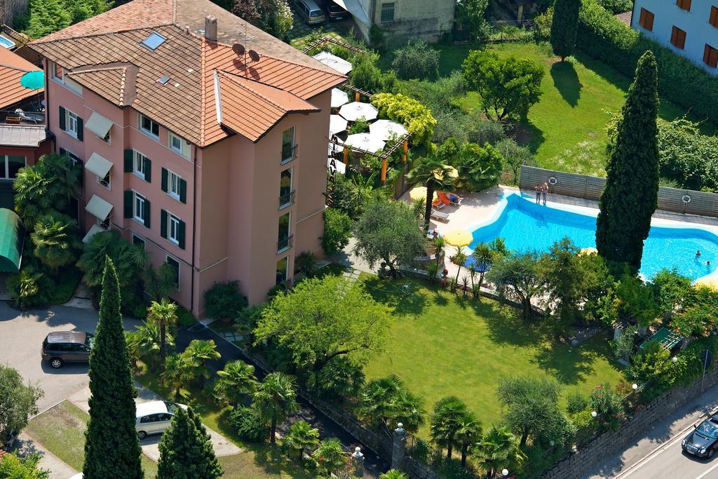 Villa Miravalle Riva del Garda Esterno foto