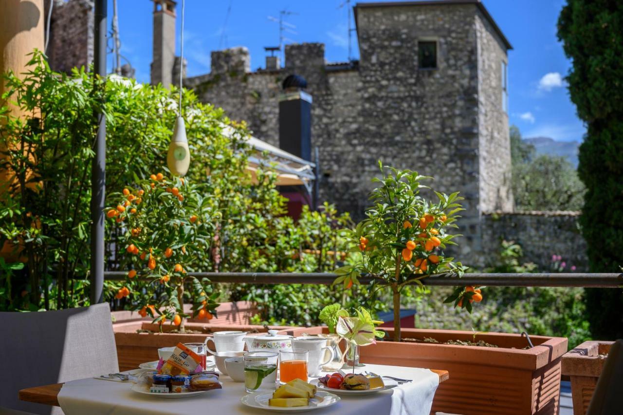 Villa Miravalle Riva del Garda Esterno foto